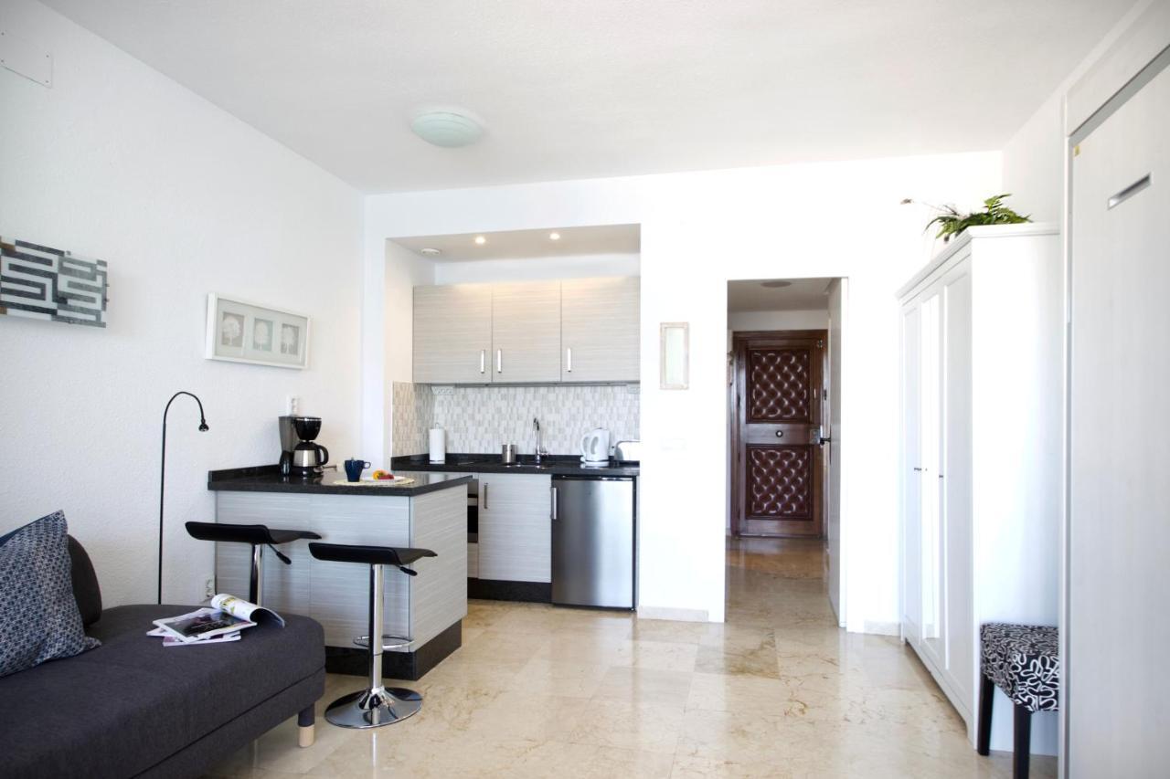 Sea Front Studio With Spacious Balcony Santa Clara 토레몰리노스 외부 사진